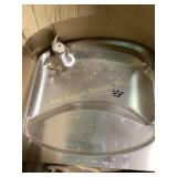 Stainless steel wall-mounted water fountain