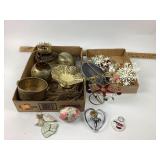 Mixed metal and decorative ornaments set