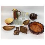 Tiara Amber Glass Eagle Ashtray (chipped)