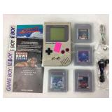 Nintendo GAMEBOY w/games, including Tetris,