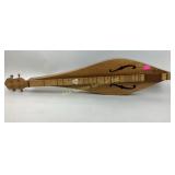 Wooden dulcimer
