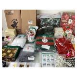 Christmas decor, kids Christmas capes, assorted