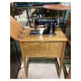 Necchi BU Nova made in Italy sewing machine table