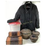 Extreme Tech 18/20 coat, Decorative chests,