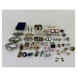 Costume jewelry earrings (incl some singles),