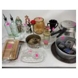 L.E. Smith black art deco trophy vase, Enesco