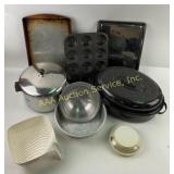 Milk glass vase, Roasting pan, pitcher, cables,