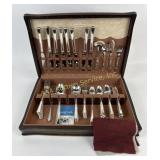 Holmes and Edwardï¿½s Silverplate flatware set,