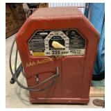 Lincoln Electric Lincwelder 225 AMP
