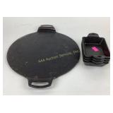 Lodge : Cast-iron pizza cooker, (4) sm