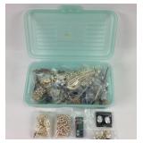 Costume jewelry: necklaces, clip