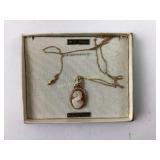 10k gold & carved shell cameo necklace. Total