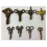 (8) old clock keys