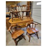 Dining room table 76(leaves up) x 31 x 30 and 4