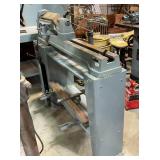 Delta 46-471 Wood Lathe with Motor and Speed Contr