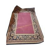 Area rug 94 x 63, good condition