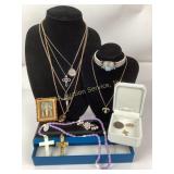 Costume jewelry: stainless cross necklace, St.