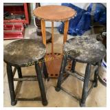 Pool cue holder side table 27H, (2) Stools 20H