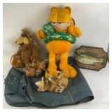 Garfield and Alf Plush, Big Mouth Billy Bass, Dog