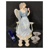 Signed Fenton shoe, two salt dips, Salt and