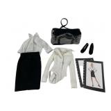 Robert Tonner Tyler Wentworth signature style