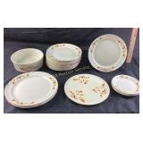 Jewel T Hallï¿½s Superior Plates and Serving Dish wi