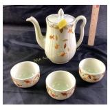 Jewel T Hallï¿½s Superior Tea Pot With Lid and Three