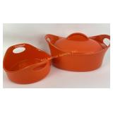 Rachel Ray covered dish and a 1.5 quart serving