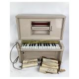 Piano Lodeon, vintage, doesnï¿½t power on.