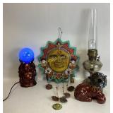 Aladdin Md 11 Kerosene lamp, Foo foo fighter dog