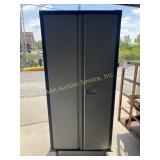 Drixet double door metal utility/tool cabinet on