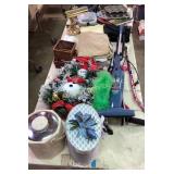 Bisell Bagless Vacuum, Hoover Sidewinder Vaccum, D