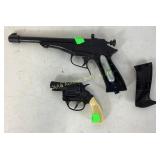 Model v22 made in Italy starter pistol, CO2 Ac0ro