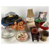 Ge and Pyrex mixing bowls, wooden vase, cracked,