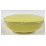 Pyrex A-18 2 1/2 covered bowl