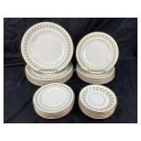 Queens Brocade Greenwood Old Ivory transparent 24