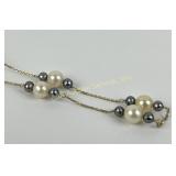 14k gold & pearl necklace. Total weight inclusive