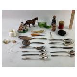 Bakelite shoe horn and hooks, Teepee souvenir