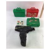 3 McDonaldï¿½s 1988 lunchboxes: two green, one red.