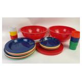 Convertible Picnic Set with Plates, Bowls, and Cup