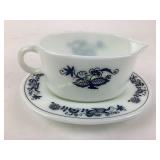 Pyrex Gravy Boat set Old Town Blve Onion