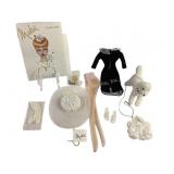 Madra ï¿½Mad About Mitziï¿½ Doll Accessories and Certi