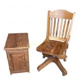 Wooden Swivel Desk Chair. Adjustable height on