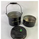 Toleware stencil painted 2-compartment lunch box