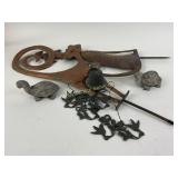 Yard Art lot: Dog and Cat yard post, humming bird