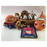 Vintage Looney Tunes toys/ plush nos coloring book