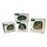Department 56 Dickens Village and North Pole Serie