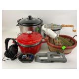 Stock pot, west bend crockery slow cooker, GE