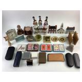 Decorative Figurines, Cases for Glasses, Playing C