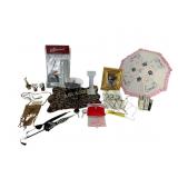 Doll Accessories: Umbrellas, Rug, table